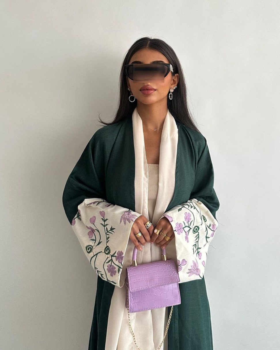 Zaynab Al Abaya - Abaya