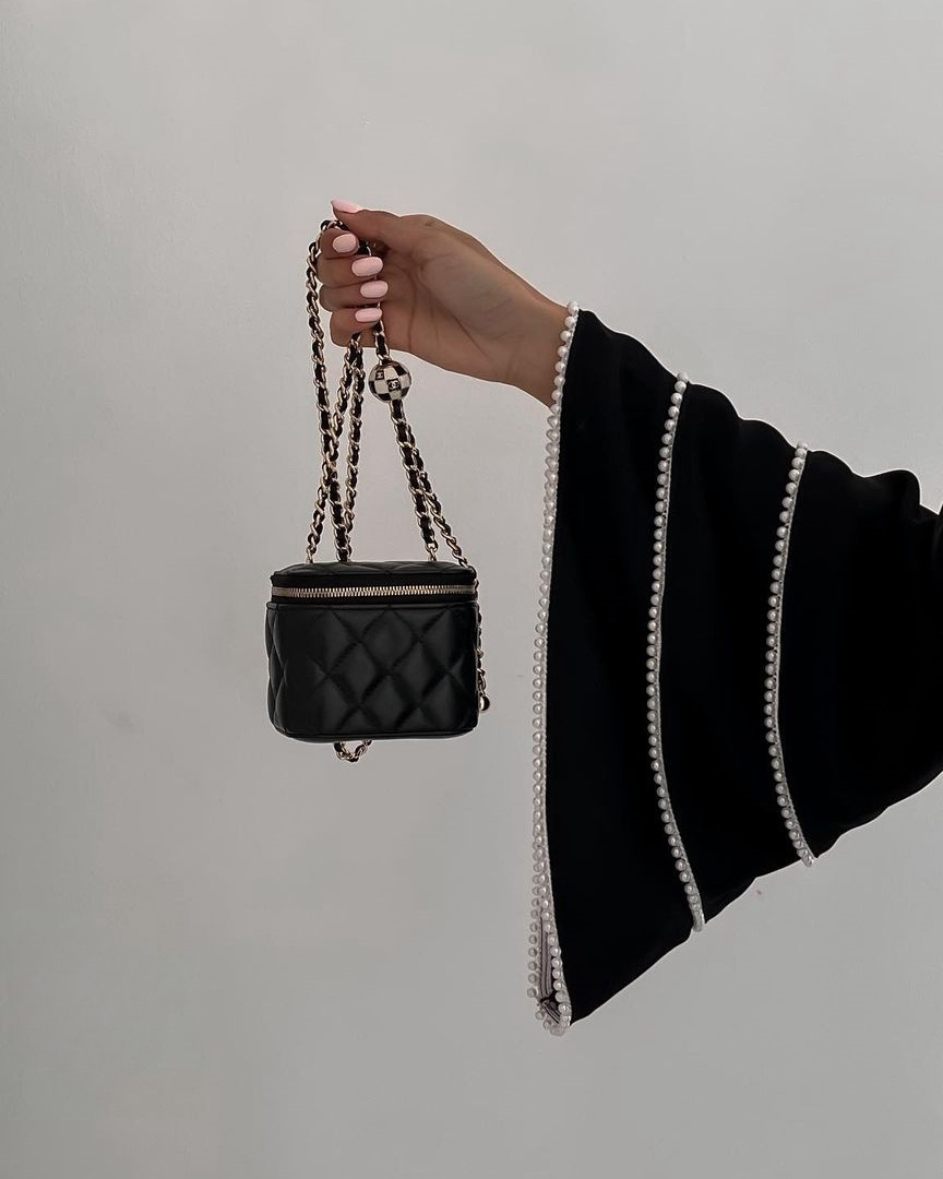 Nadine Al Raqi - Abaya