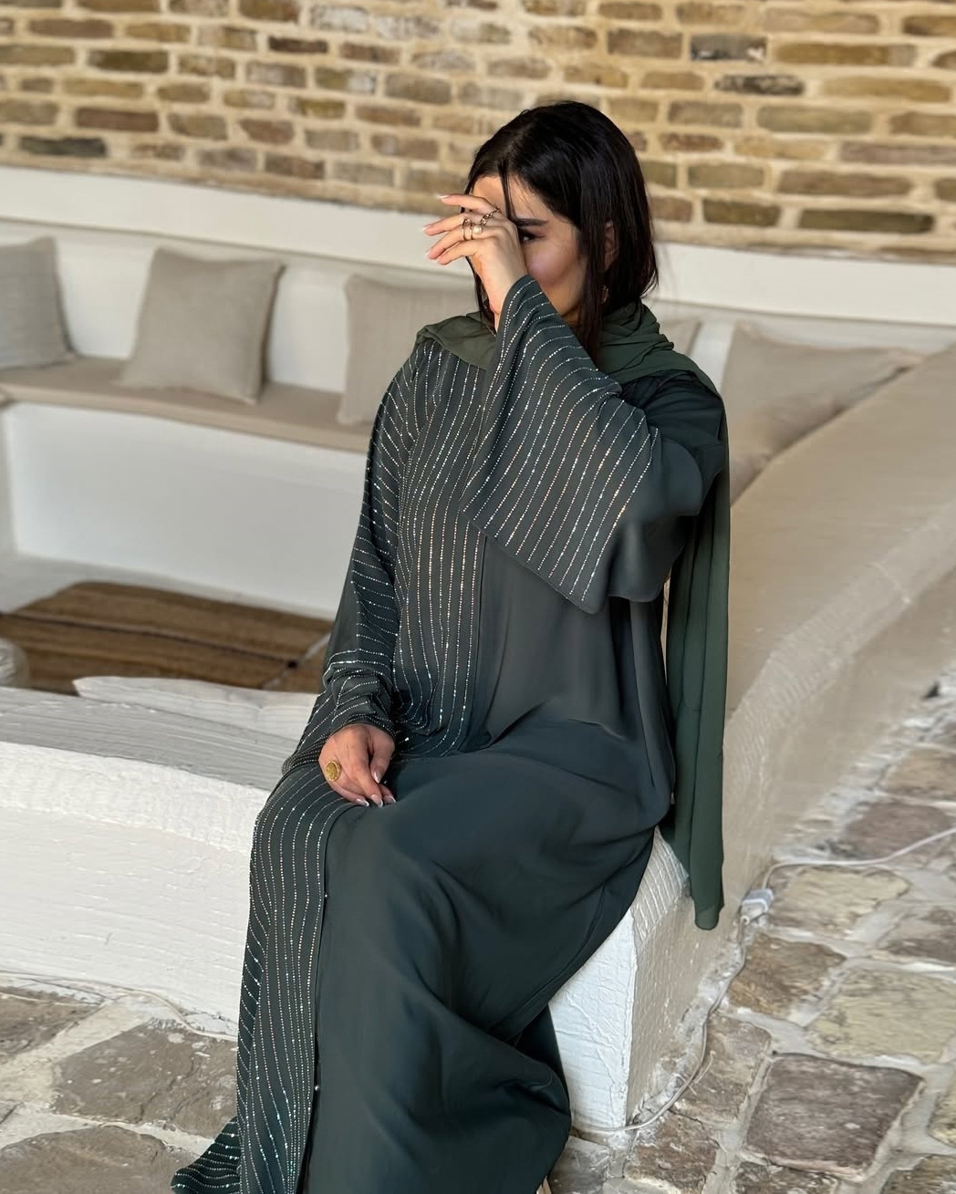 Maha Al Yasmeen - Abaya