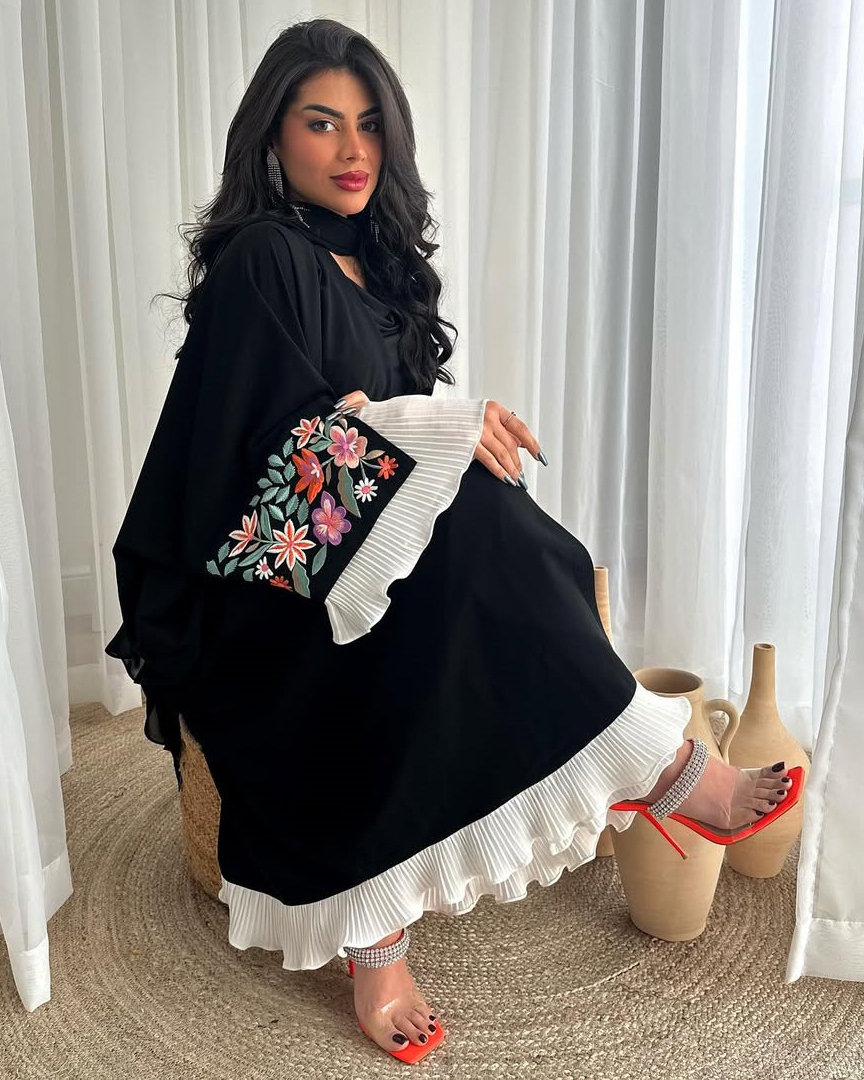 Sana Al Layali - Abaya