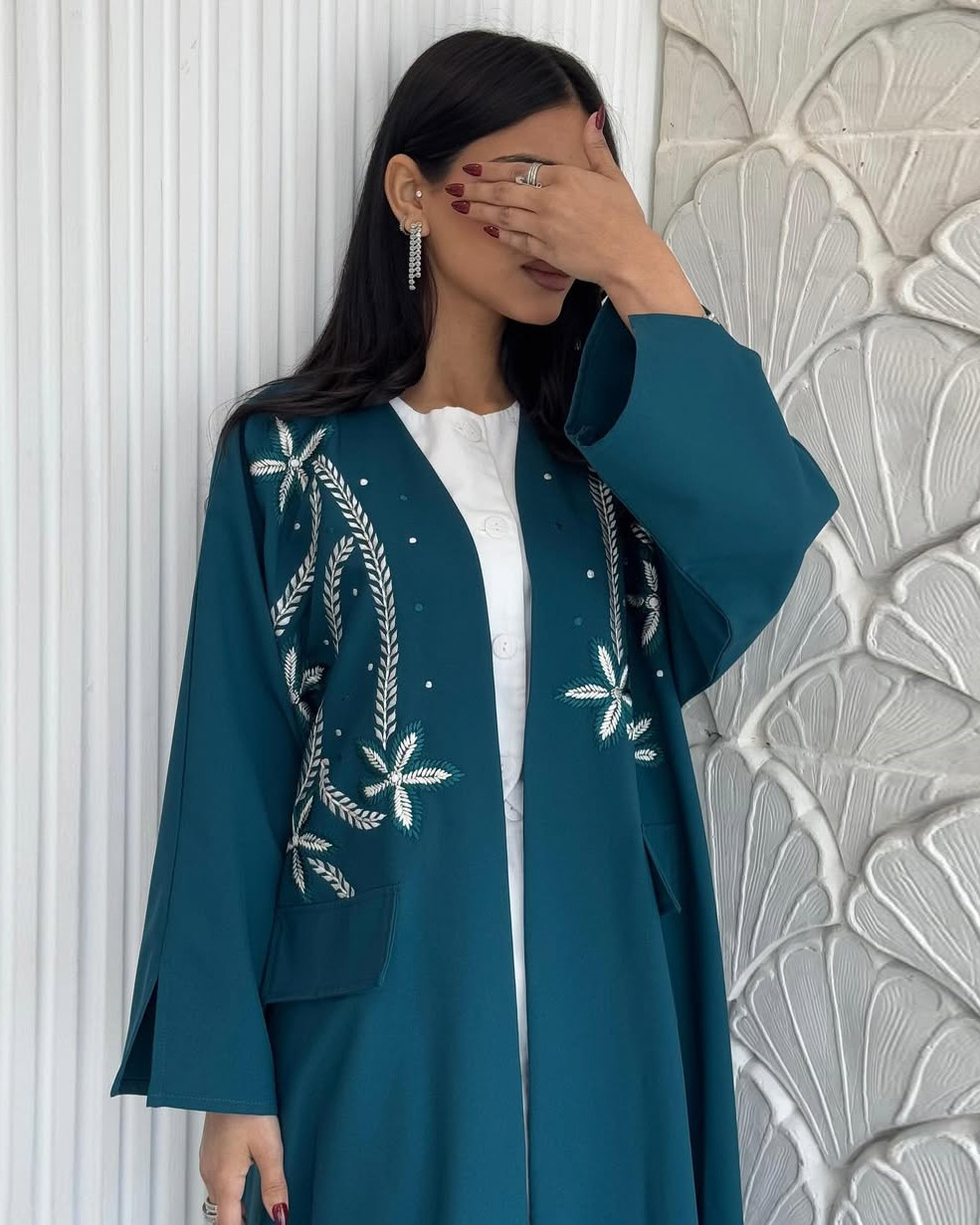 Rima Al Rawda - Abaya
