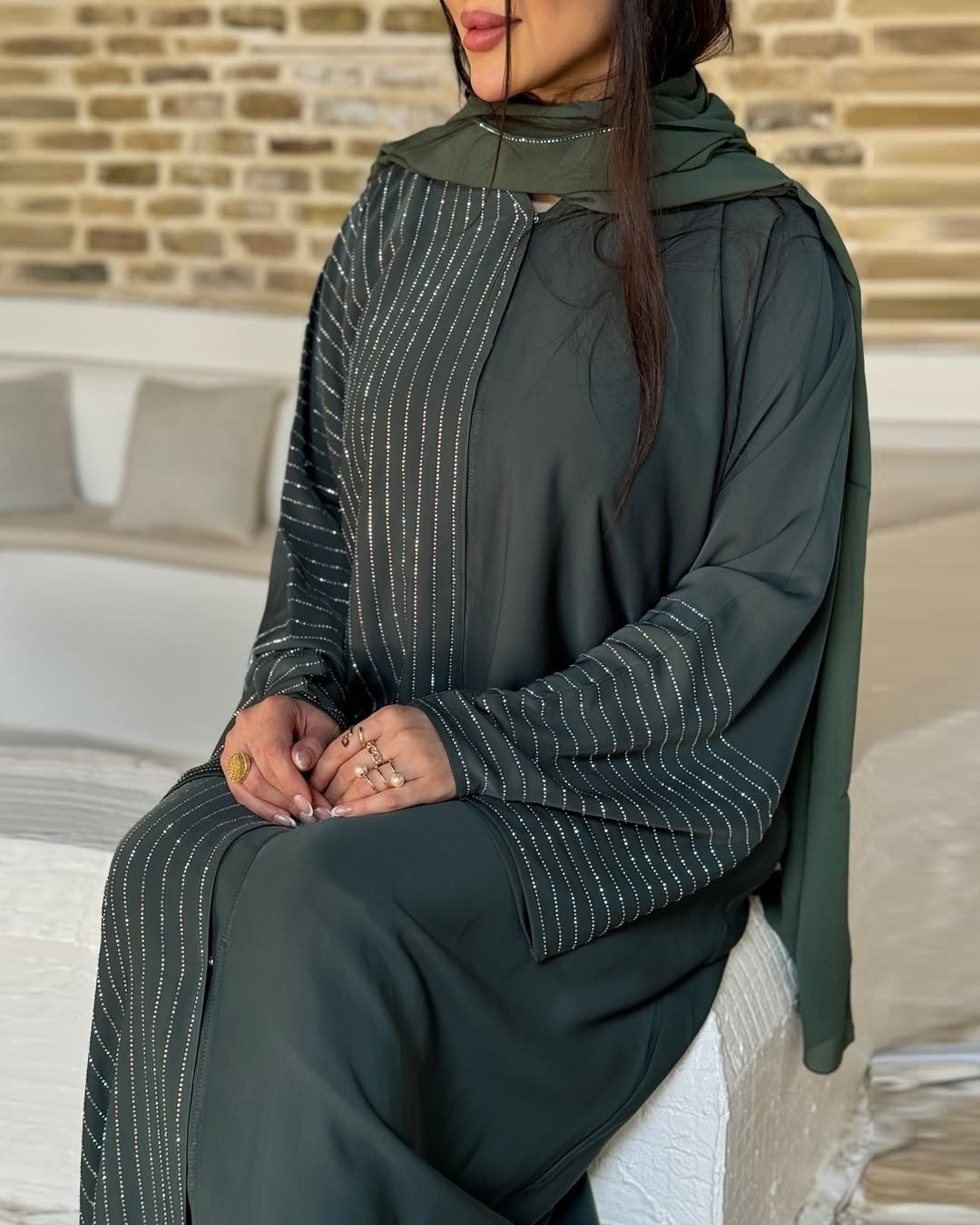 Maha Al Yasmeen - Abaya