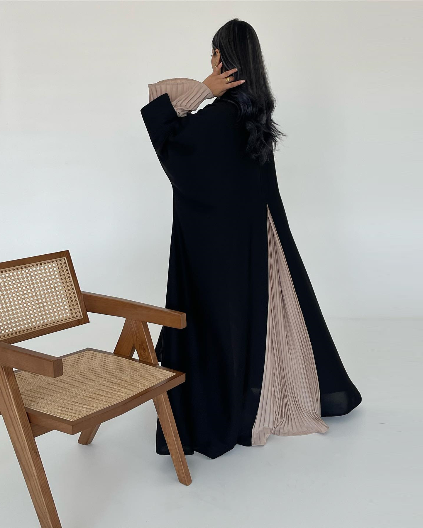 Talia Al Noor - Abaya