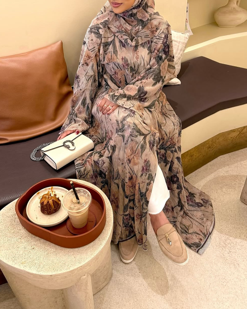 Reem Al Haya - Abaya With Hijaab