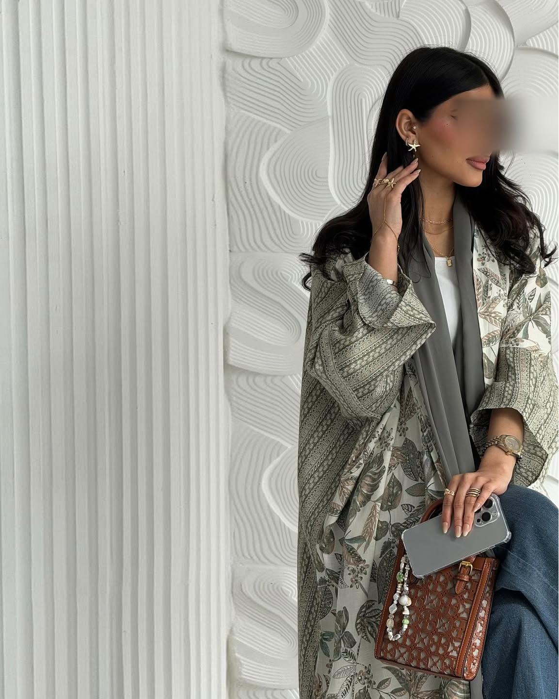 Sana Al Jamal - Abaya