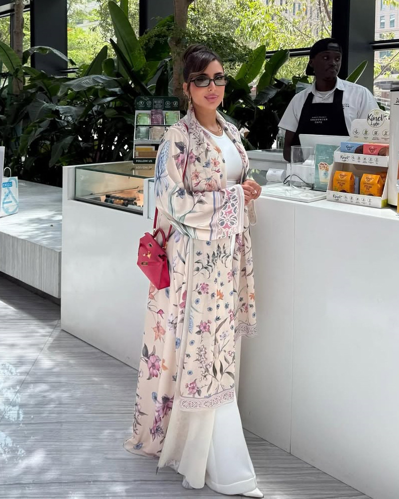 Sumaya Al Ward - Abaya With Hijaab